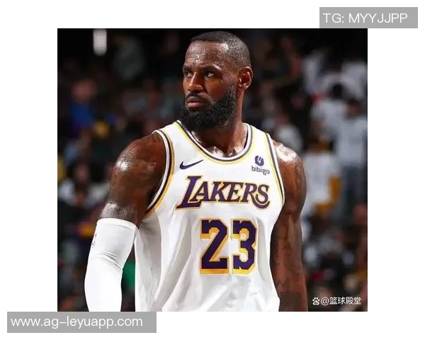 詹姆斯反思球队表现两次领先被逆转强调需提升比赛终结能力